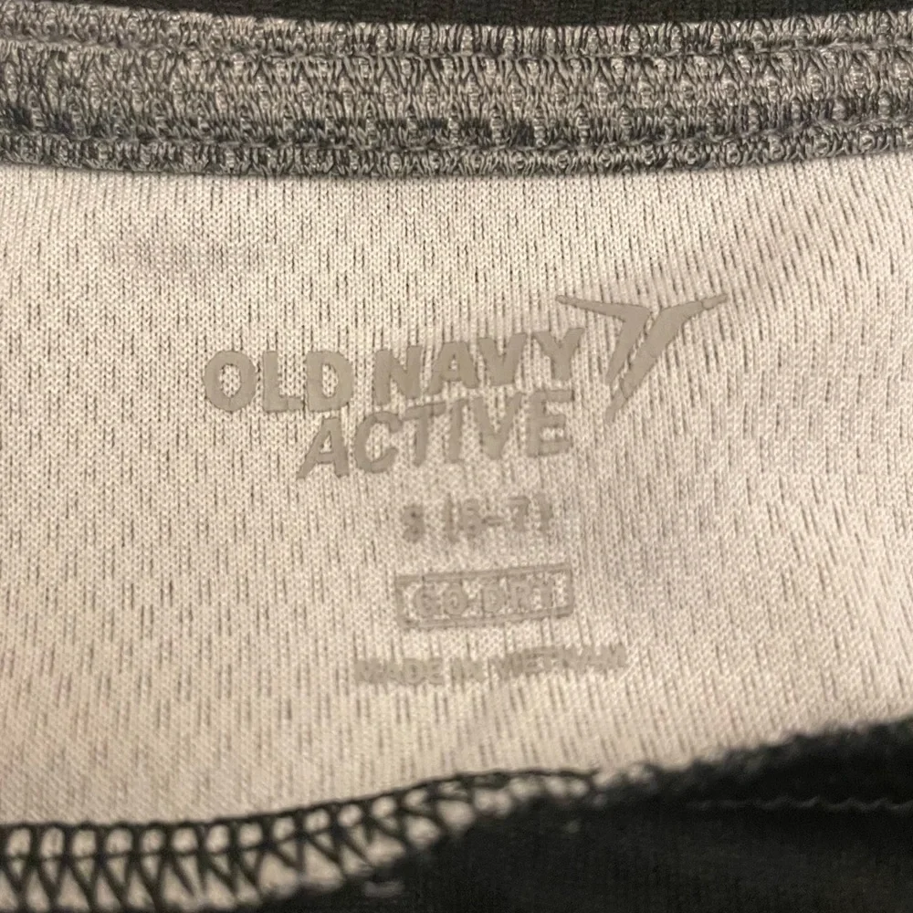 Old Navy Active Kids Black and Gray Performance T-Shirt